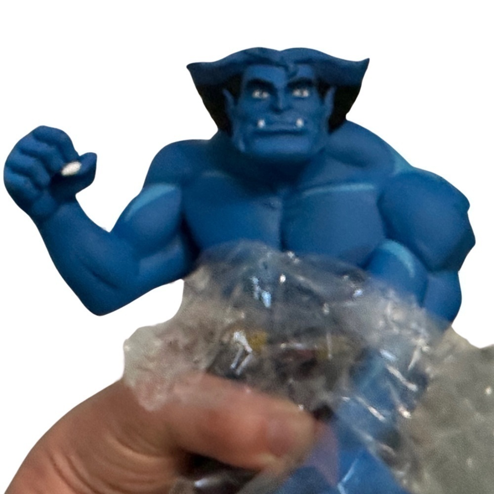 Disney Marvel X-MEN THE BEAST RESIN BUST Limited Edition No.  898 of 3000. - Picture 8 of 16